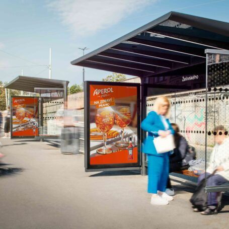 CITYZOOM - reklama na zastávkách pražské MHD