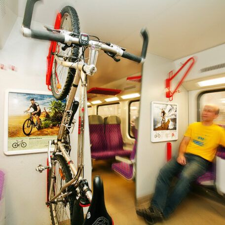 Příměstská komunikace