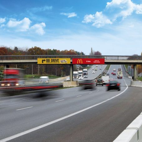 Navigace i z velké dálky