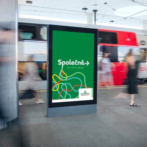 KOOPERATIVA & 230 DIGITÁLNÍCH PLOCH NA JEDEN DEN