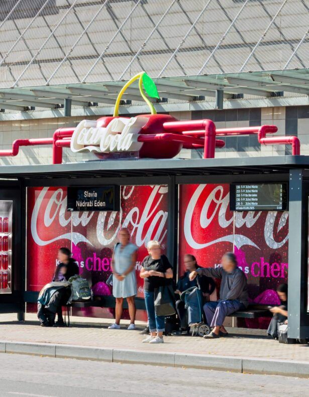 Coca-Cola a jejich představení nové příchutě Coke Cherry