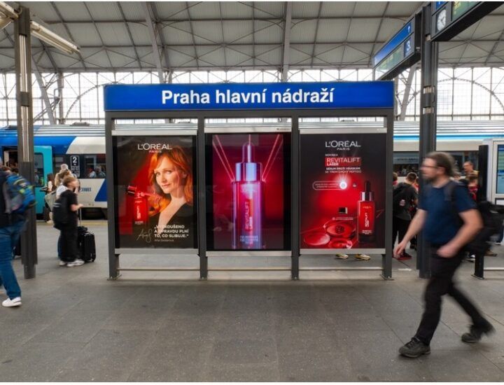 L'Oréal kreativní CLV na nádraží