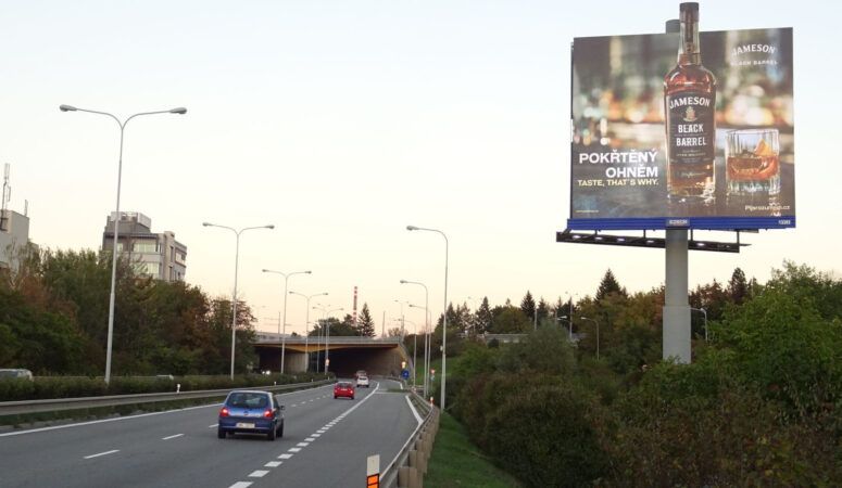 Spojení ooh a online komunikace