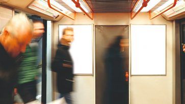 Mockup B1 rámečky ve vozech